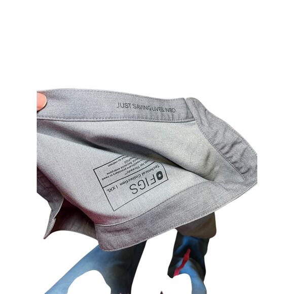 FIGS Women XXL Rafaela Oversized Scrub Top Graphite Grey V-Neck Collared Neck - Picture 16 of 17